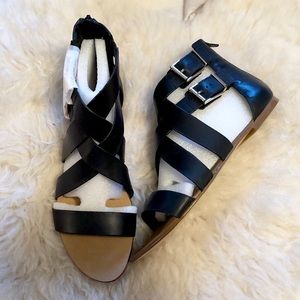 NWOB Sole Society So-Nancie Black Leather Sandals